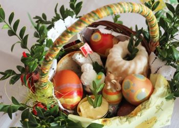 O której ze święconką?