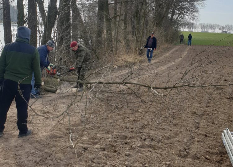 W sobotę kolejna akcja nad jeziorem
