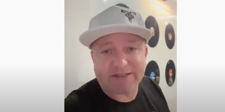 Hazel zaprasza na live dla Kamila. Już dziś wieczorem!