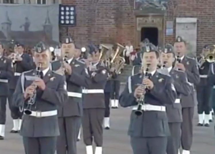 Uczniowie złożą ślubowanie. Zagra orkiestra reprezentacyjna