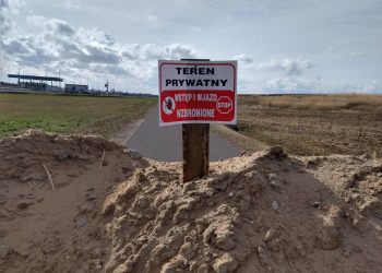 Konflikt trwa – rolnicy nie mogą dojechać do pól