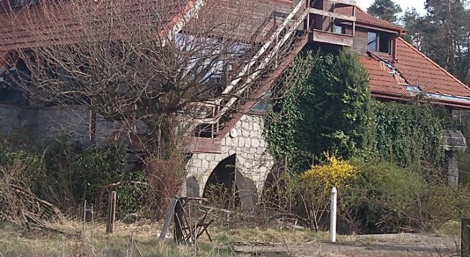 Dzikie wysypisko śmieci w Wilcznej