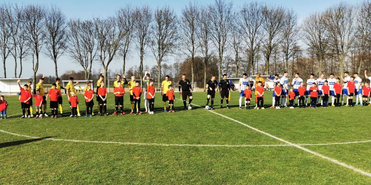 SKP i Czarni grają dalej w pucharze