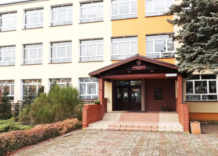 Powiat nie odda Rolnika ministerstwu