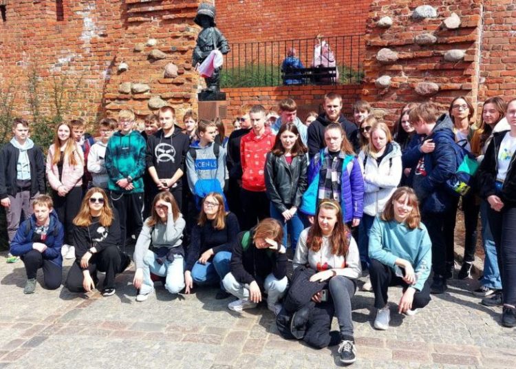 Uczniowie z Powidza zwiedzili Warszawę