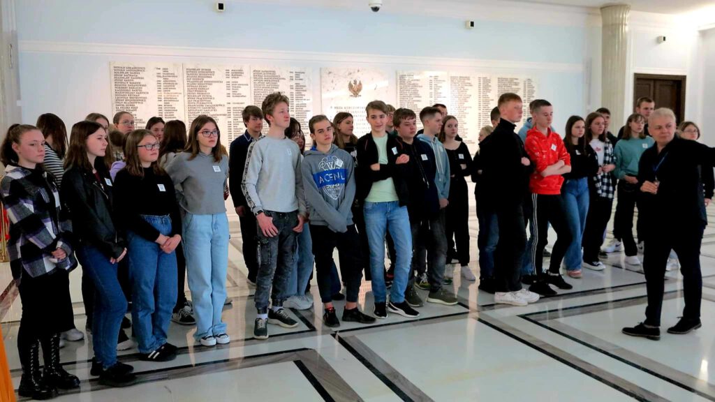 Uczniowie z Powidza zwiedzili Warszawę