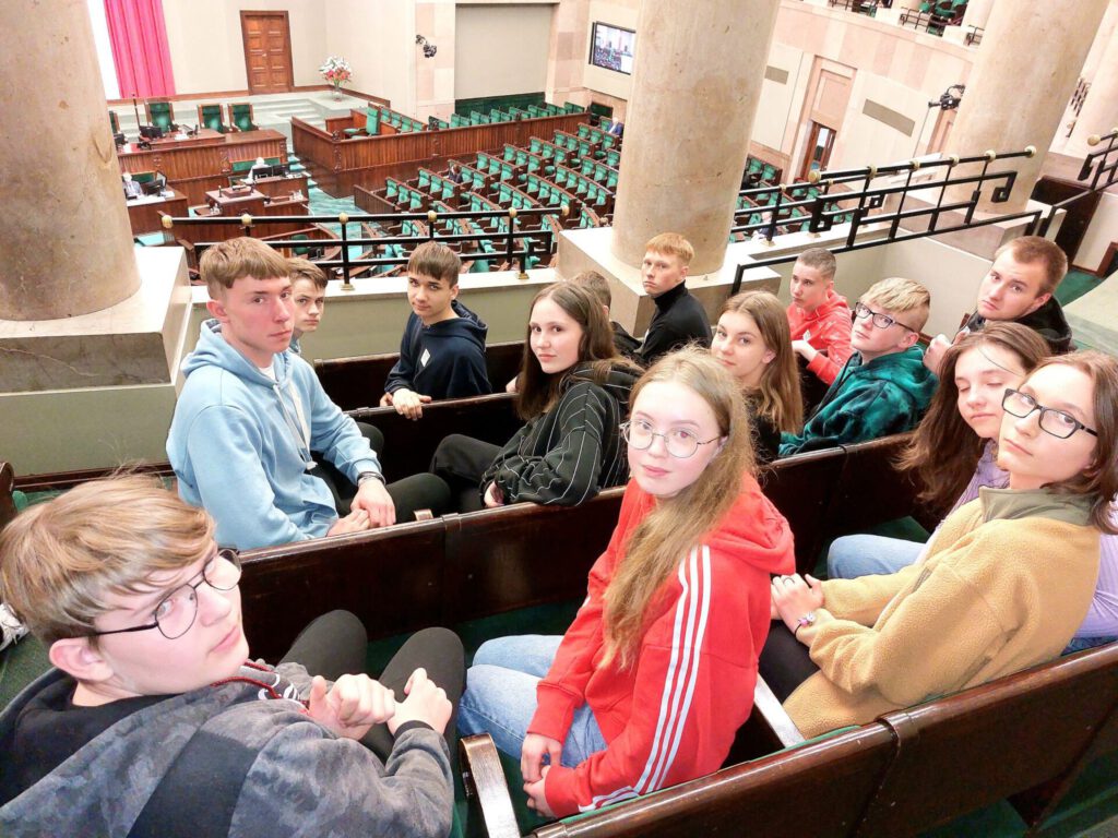 Uczniowie z Powidza zwiedzili Warszawę