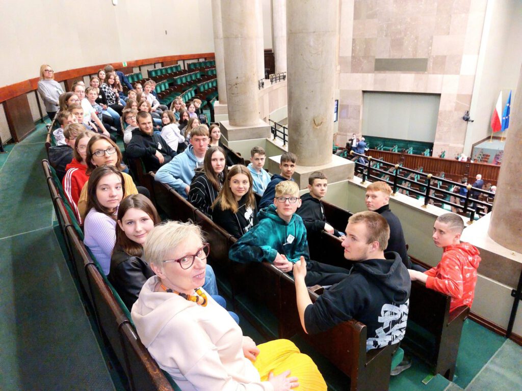 Uczniowie z Powidza zwiedzili Warszawę