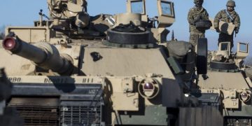 W majówkę kolumny wojskowe na drogach