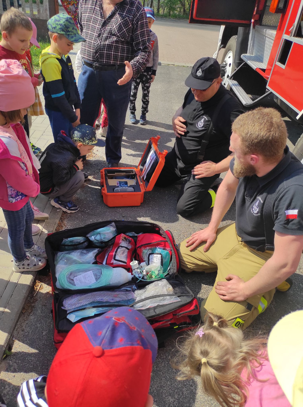 Przedszkolaki odwiedziły strażaków