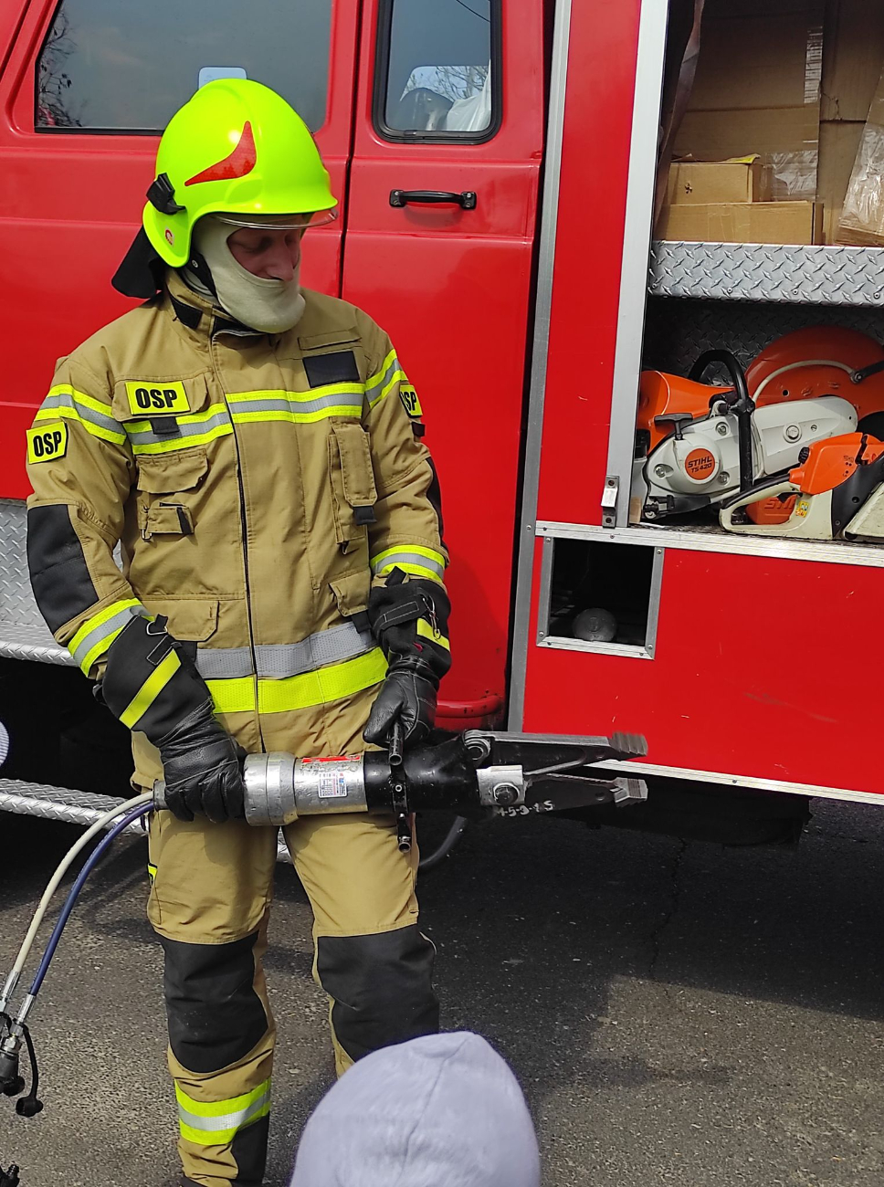 Przedszkolaki odwiedziły strażaków