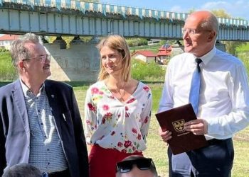 Podpisali umowę na modernizację mostu