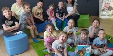 Przedszkolaki odwiedziły strzałkowską bibliotekę