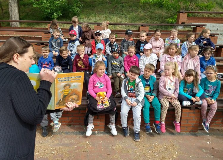 Z biblioteką o Marii Konopnickiej