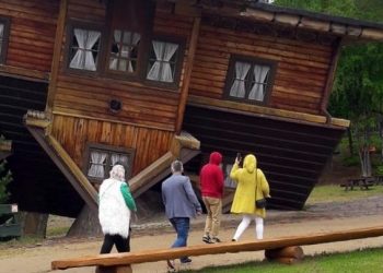 Słuchacze ze Strzałkowa zwiedzili Szymbark