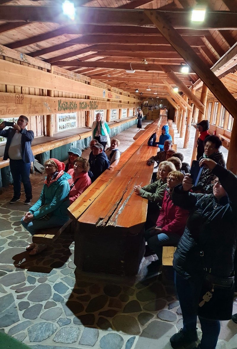 Słuchacze ze Strzałkowa zwiedzili Szymbark