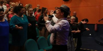 Recital „Muzyczna Podróż przez lata 30, 50, 60” w wykonaniu Dariusza Kordka