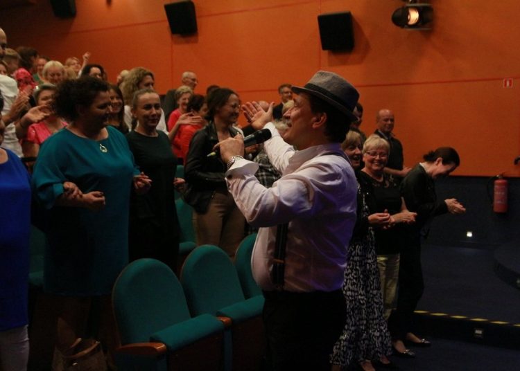 Recital „Muzyczna Podróż przez lata 30, 50, 60” w wykonaniu Dariusza Kordka