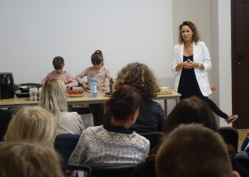 Znana aktorka odwiedziła Słupcę. Gotowała w bibliotece ZDJĘCIA