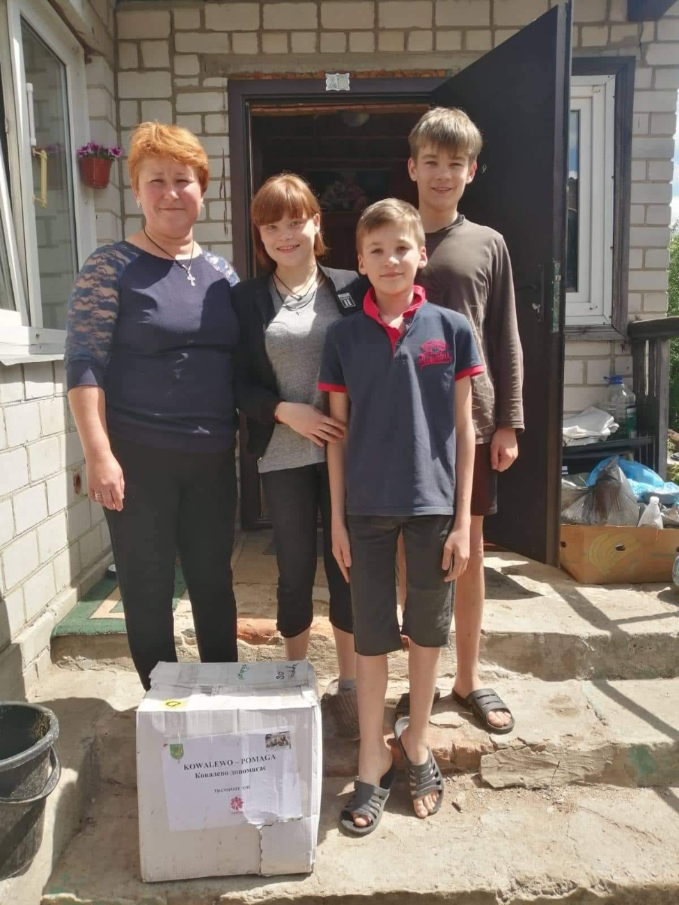 Proboszcz zawiózł piętnasty transport dla Ukrainy