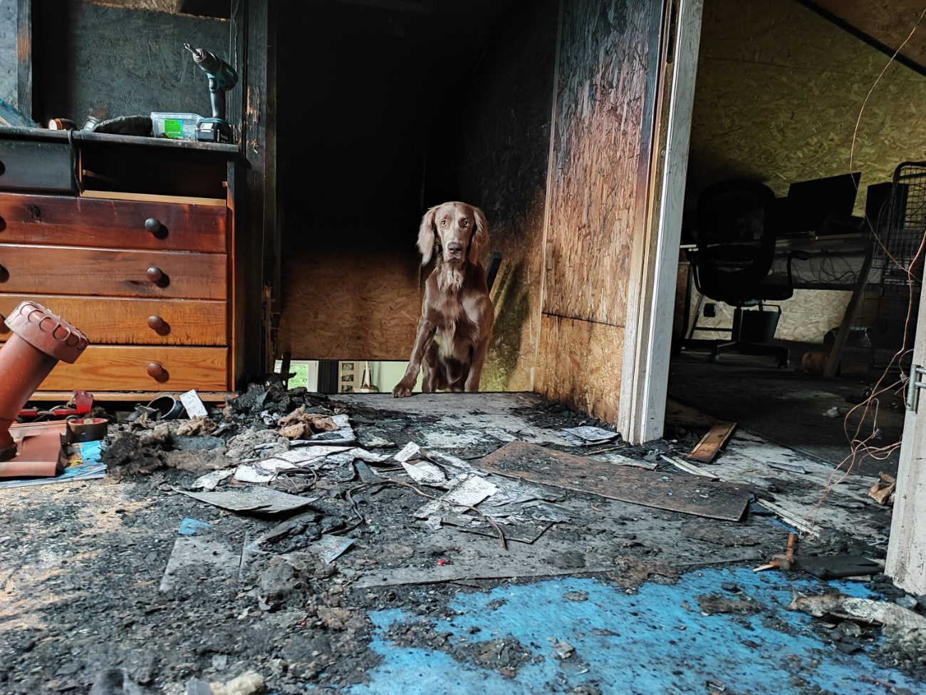 Piorun uderzył w dom. Zniszczenia są ogromne