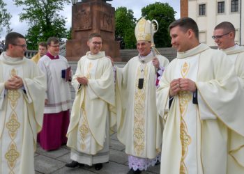Czterech nowych księży w archidiecezji