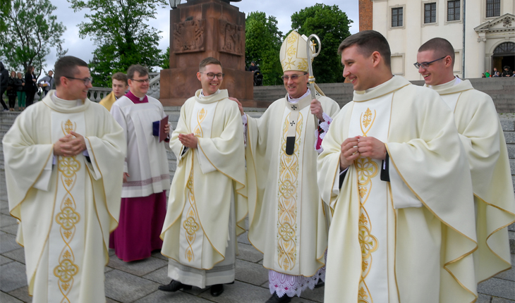 Czterech nowych księży w archidiecezji