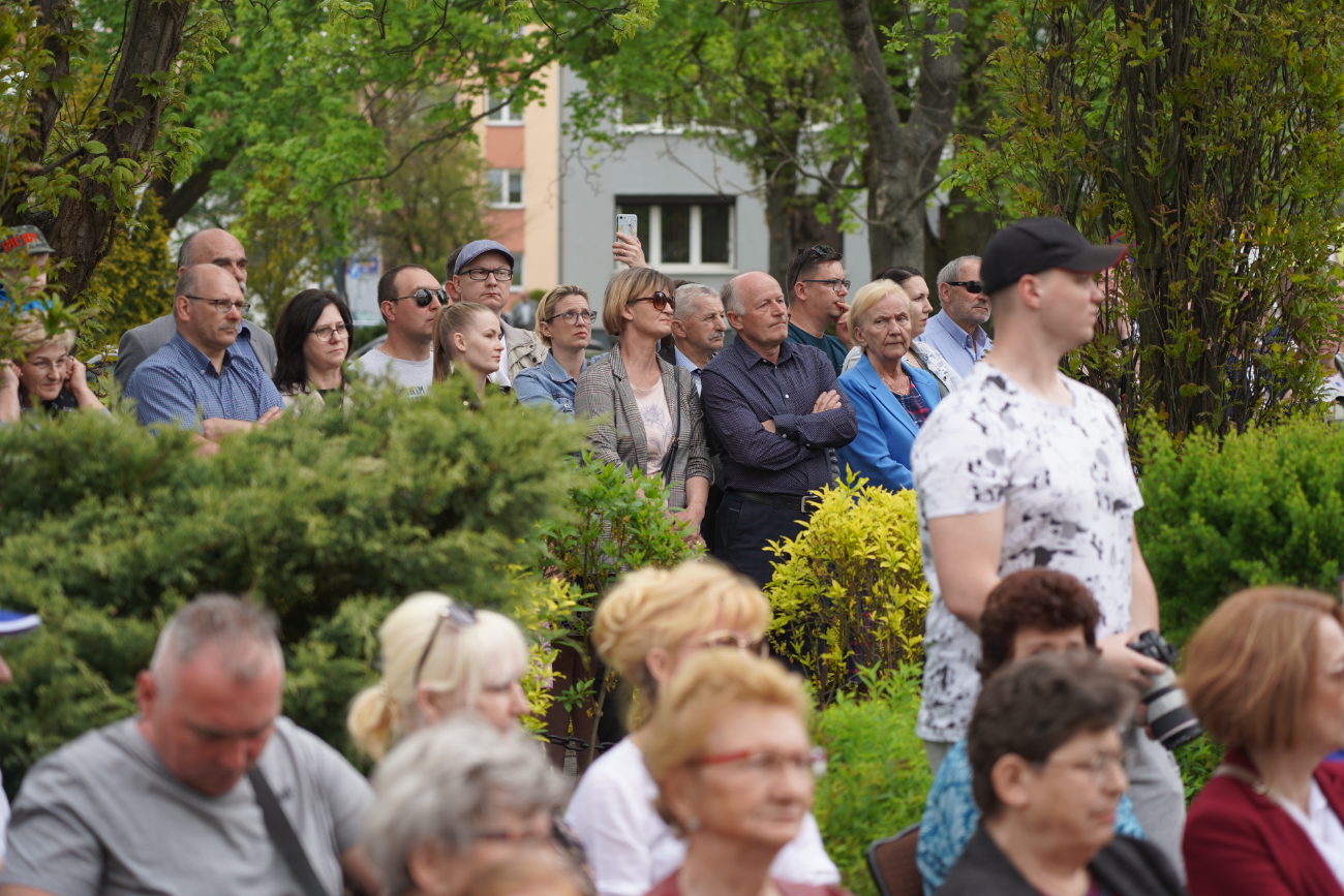 Tłum słupczan na wiosennym koncercie orkiestry. Zobacz!