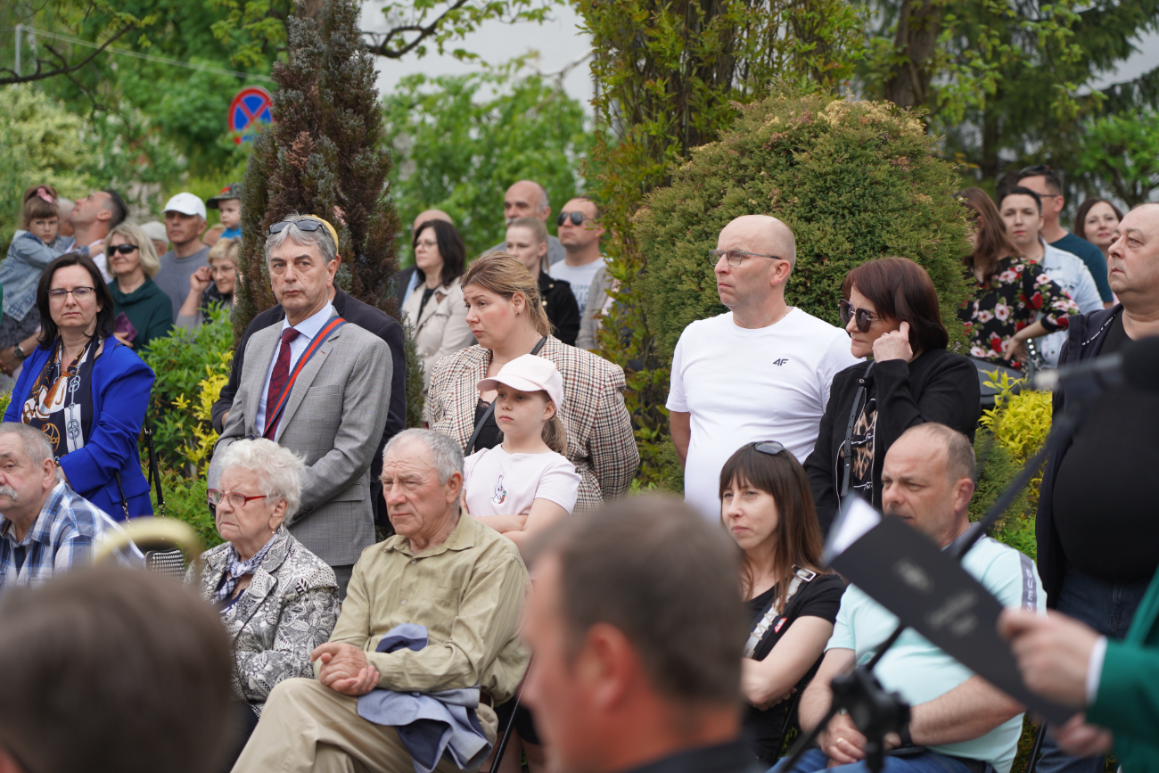 Tłum słupczan na wiosennym koncercie orkiestry. Zobacz!