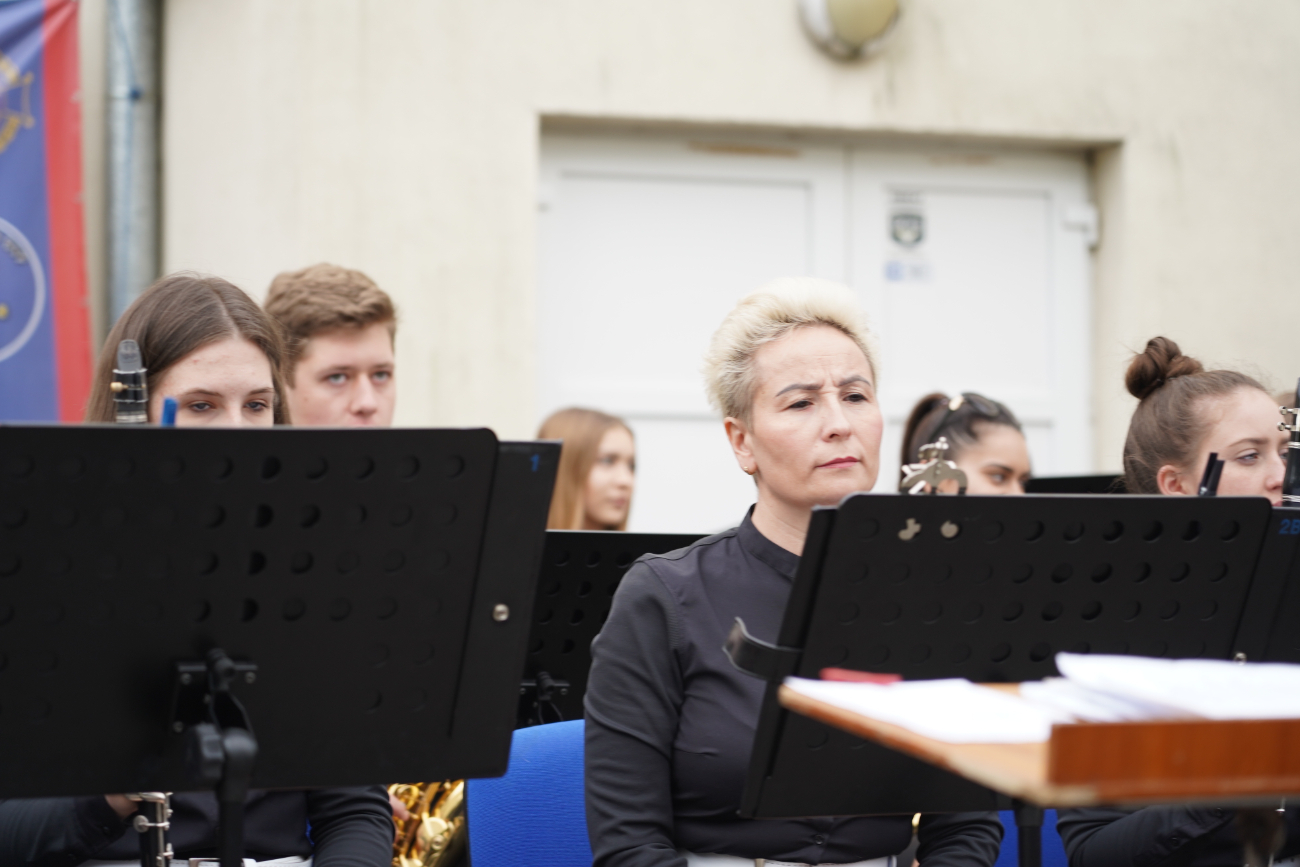 Tłum słupczan na wiosennym koncercie orkiestry. Zobacz!