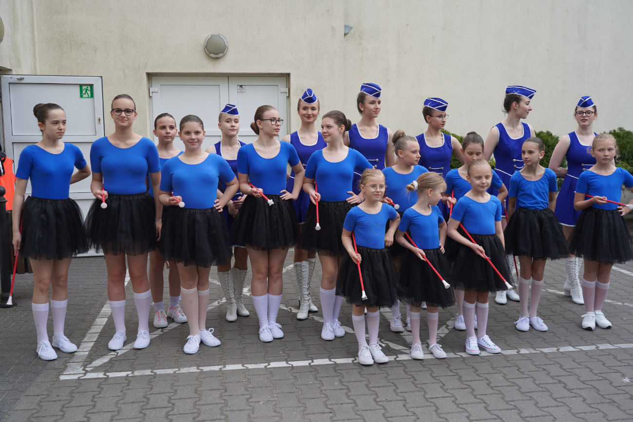 Tłum słupczan na wiosennym koncercie orkiestry. Zobacz!