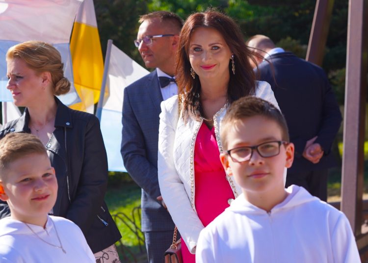 Komunia w Ostrowie Kościelnym ZDJĘCIA