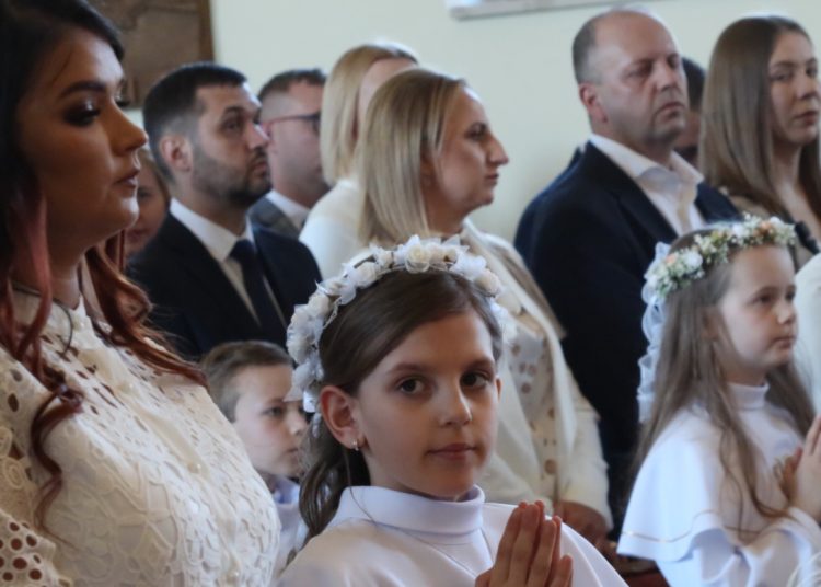 Komunia w Kozalu. Wielki dzień dla dzieci z Trójki