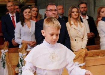 Komunia w Młodojewie ZDJĘCIA