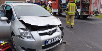 Wypadek w Gostuniu. 5 osób zabrano do szpitala