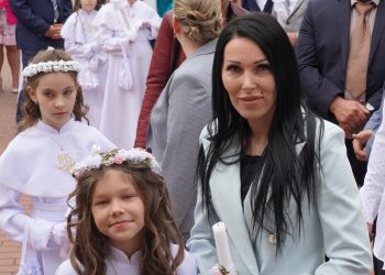 Komunia w Giewartowie ZDJĘCIA