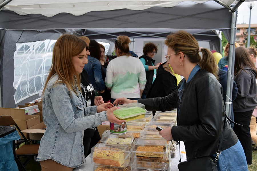 Charytatywnie „Razem dla Miłosza”