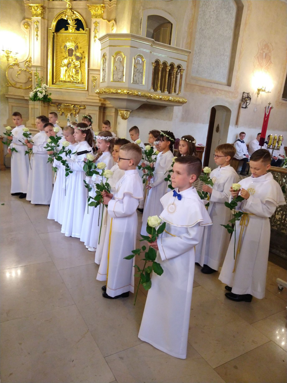 I Komunia św. w Cieninie Kościelnym