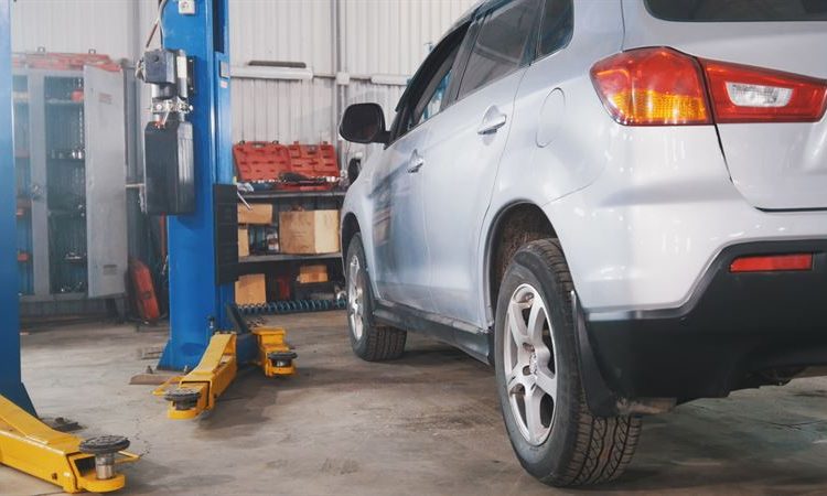 Katalizator jako niezbędna część układu wydechowego. Sprawdź, jak jest zbudowany, jakie ma znaczenie i jakim ulega awariom