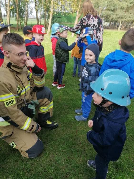Spotkanie ze strażakami Małych Odkrywców