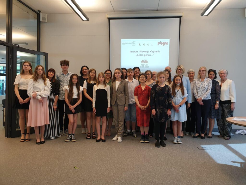 Nadia i Iga wyróżnione w konkursie uniwersytetu