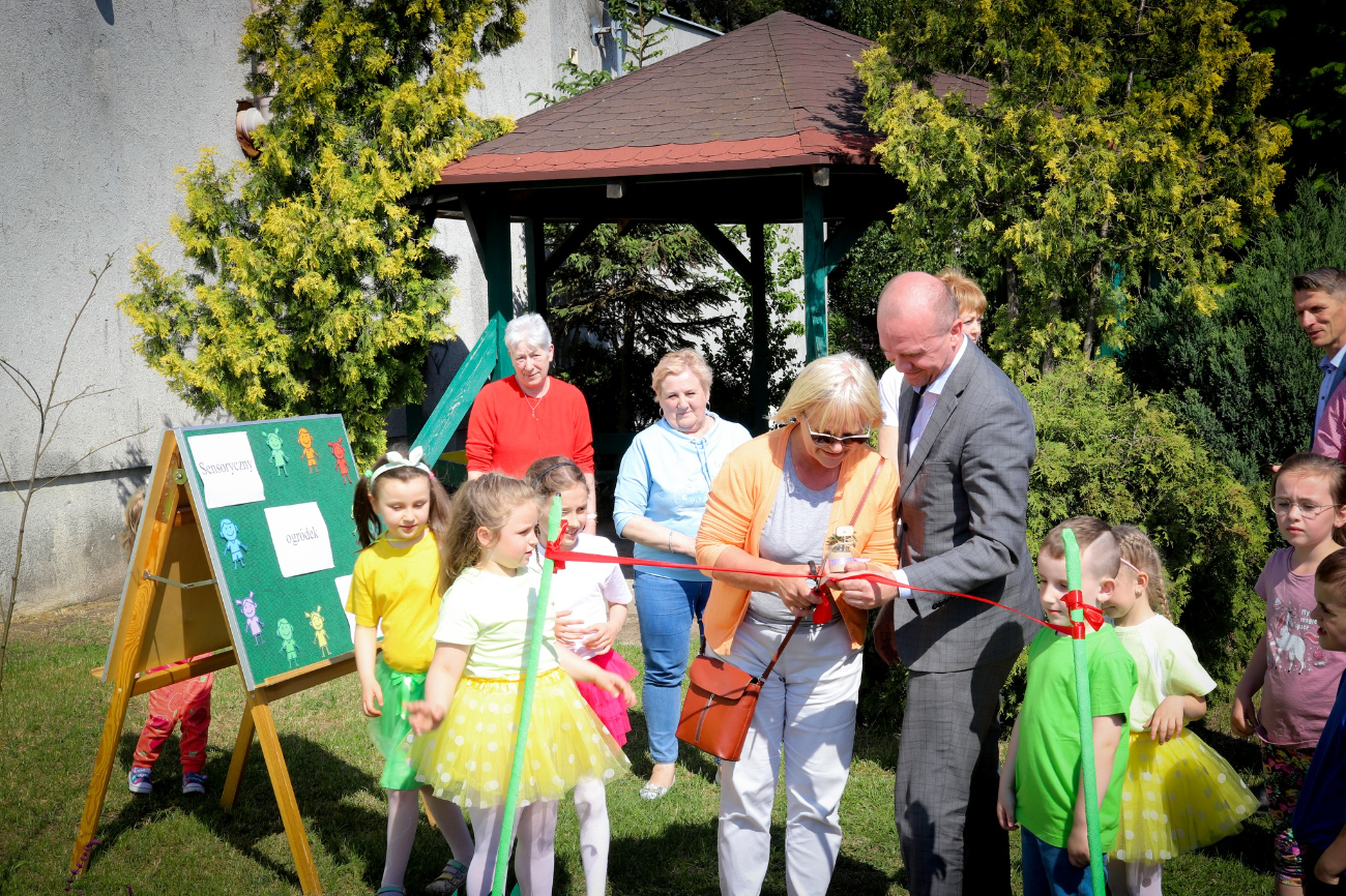 „Rodzina kolorowa, jak łąka kwiatowa” w Jarzębince