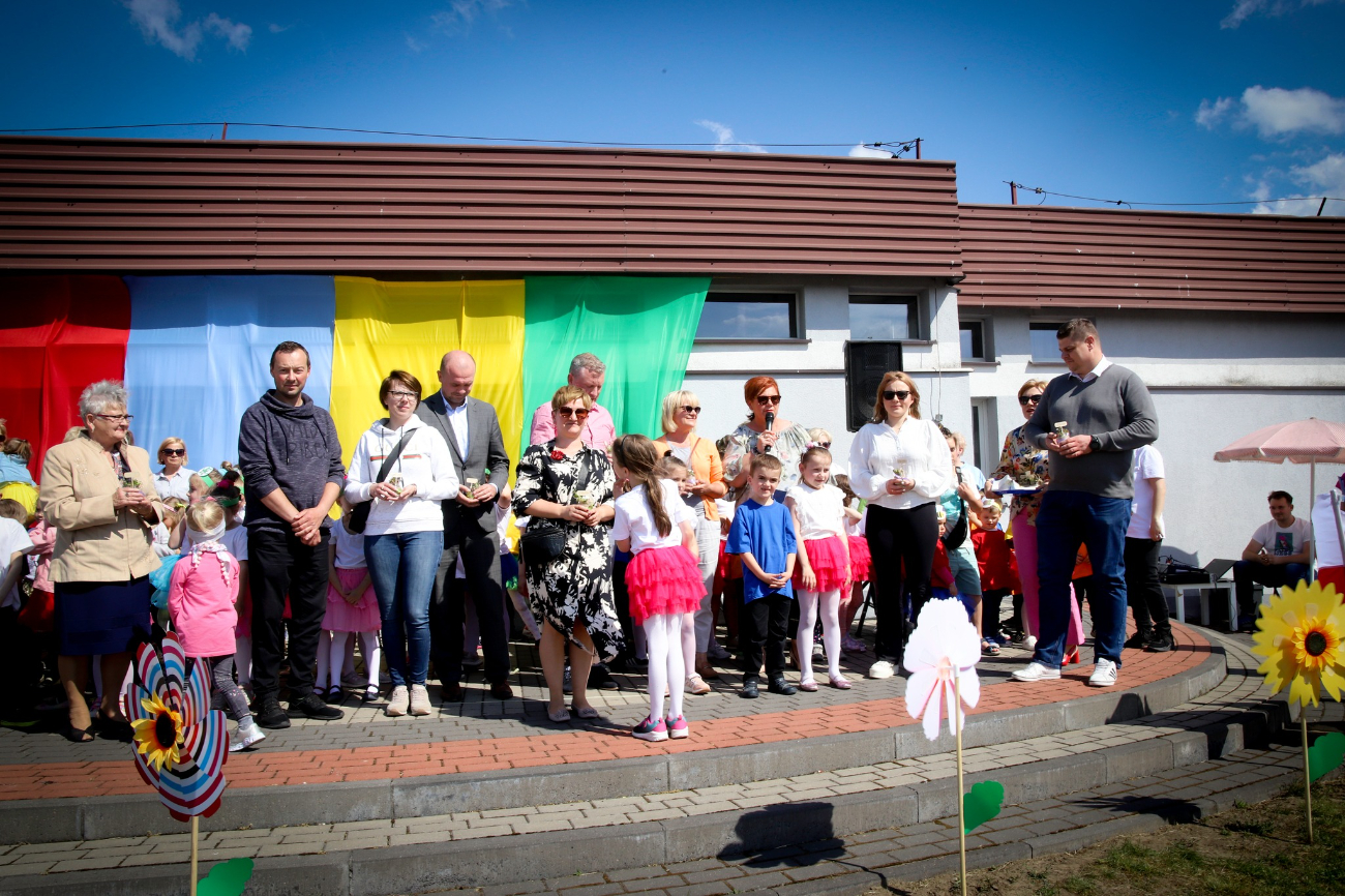 „Rodzina kolorowa, jak łąka kwiatowa” w Jarzębince