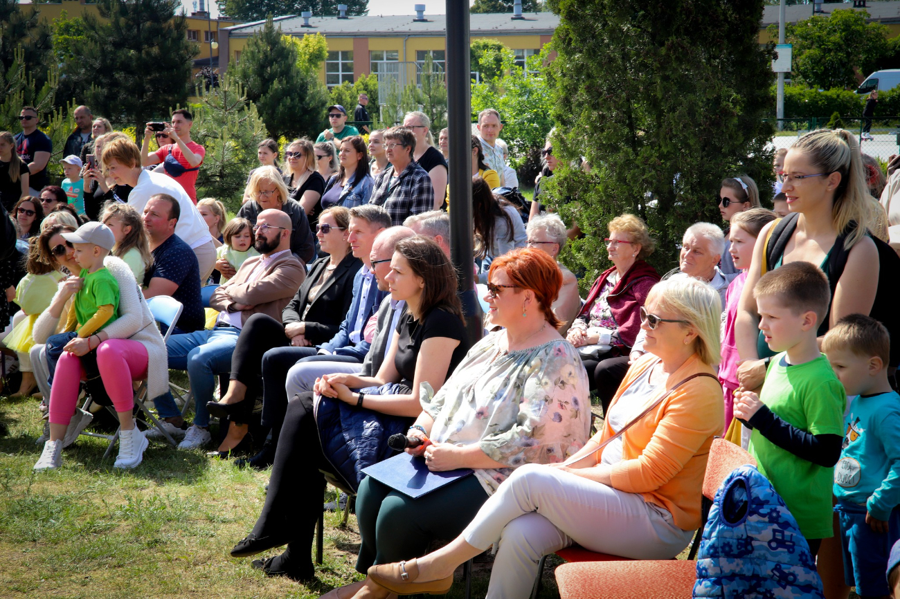 „Rodzina kolorowa, jak łąka kwiatowa” w Jarzębince