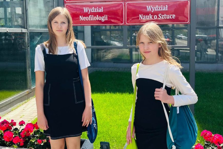 Nadia i Iga wyróżnione w konkursie uniwersytetu