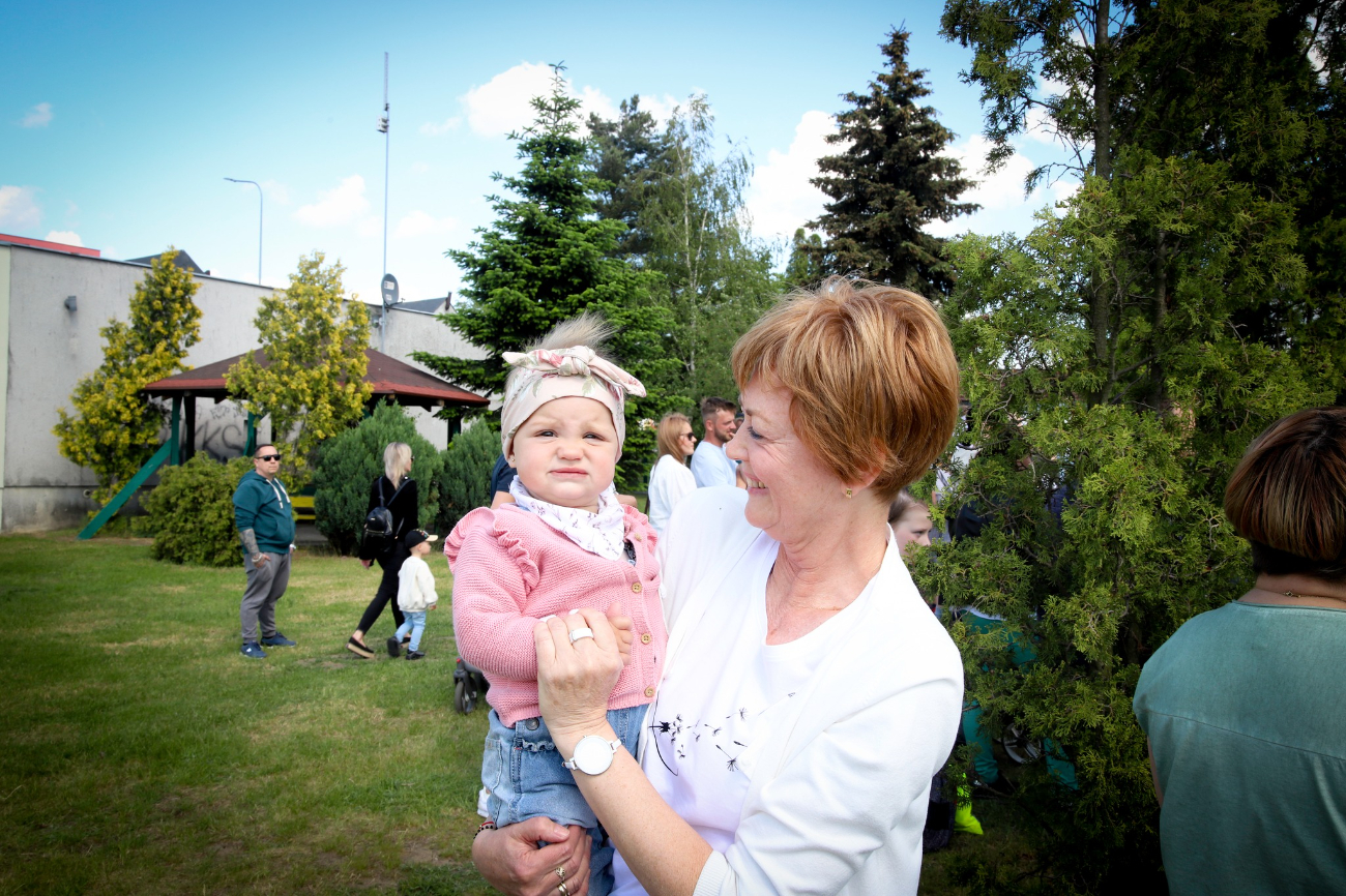 „Rodzina kolorowa, jak łąka kwiatowa” w Jarzębince