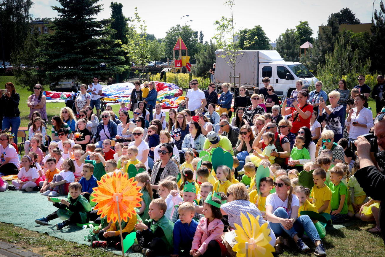 „Rodzina kolorowa, jak łąka kwiatowa” w Jarzębince