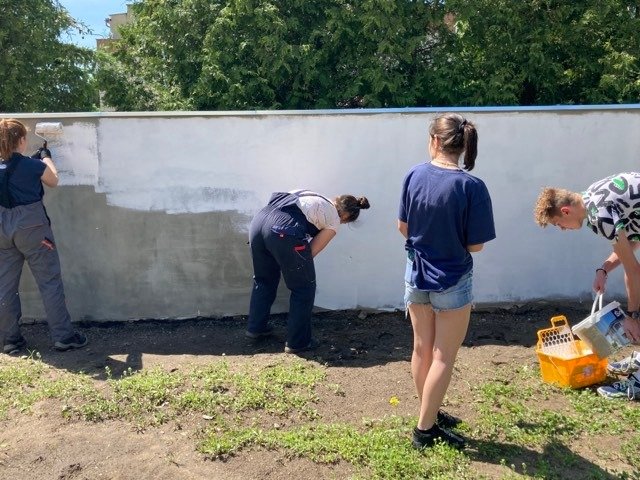 Przy strzałkowskim Centrum powstaje mural