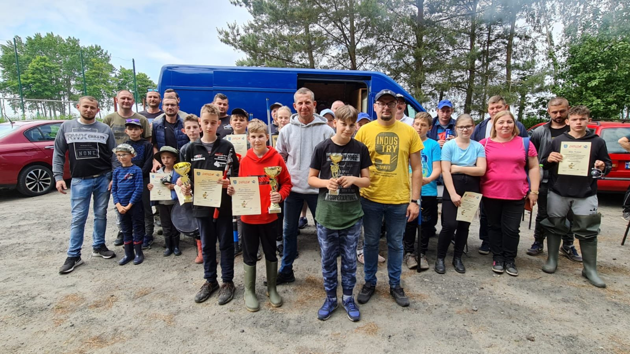 Wędkarski Dzień Dziecka w Ostrowitem ZDJĘCIA