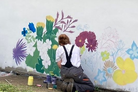 Przy strzałkowskim Centrum powstaje mural